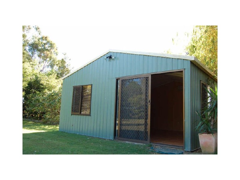 8 Jolley Lane, Thabeban QLD 4670