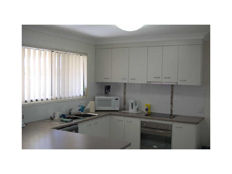 18 Blake Court, Thabeban QLD 4670