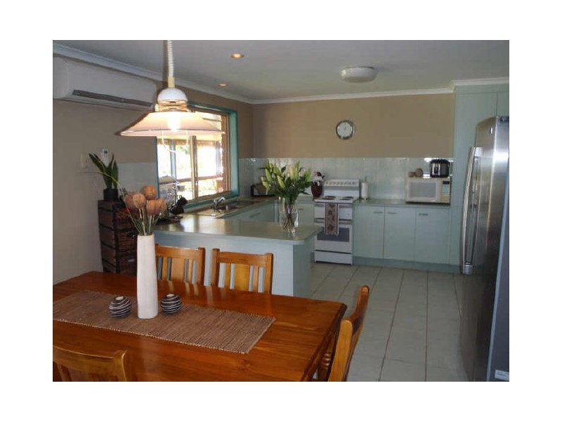 10 Linden Crescent, Qunaba, Bundaberg QLD 4670
