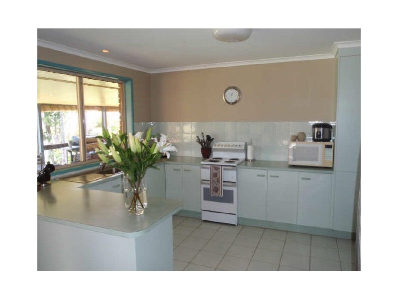 10 Linden Crescent, Qunaba, Bundaberg QLD 4670