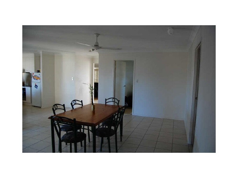 25 Dawson Avenue, Thabeban QLD 4670