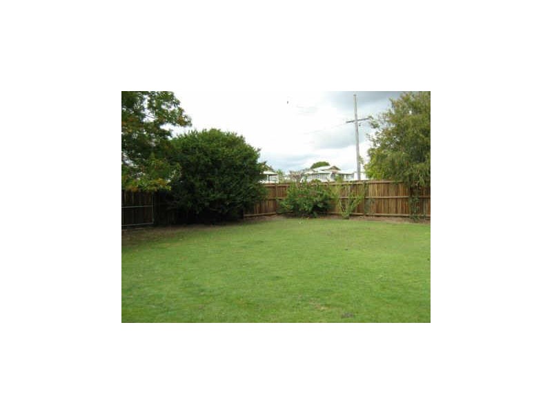 31 Powers Street, Bundaberg West QLD 4670