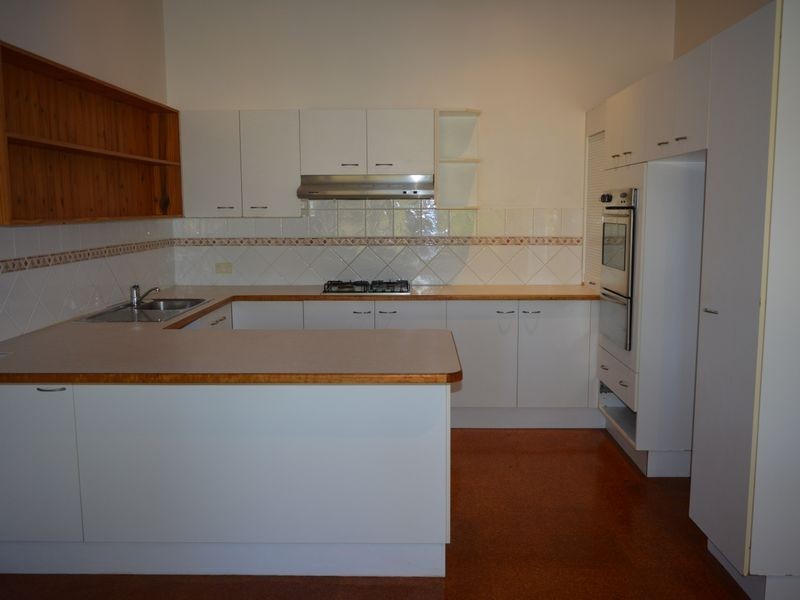 19 The Broadway, Avoca QLD 4670