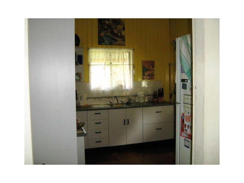 29 Powers Street, Bundaberg West QLD 4670