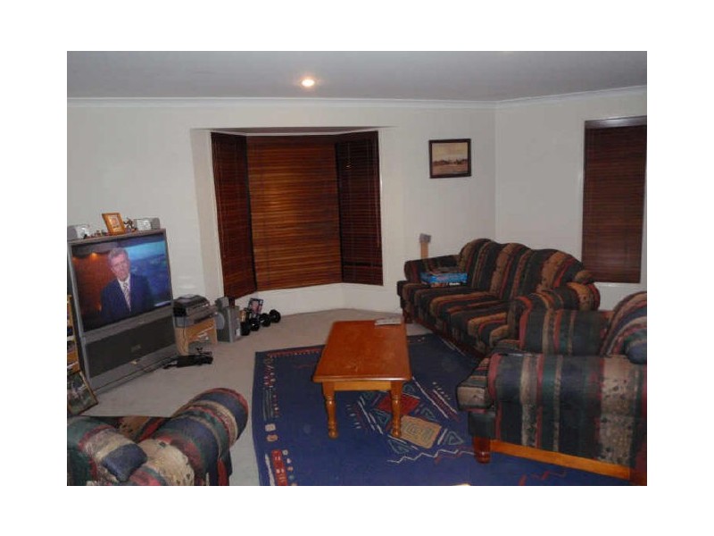 30 Foster Drive, Bundaberg North QLD 4670