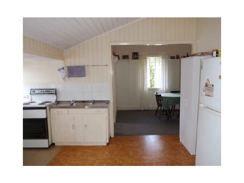 77 Elliott Heads Road, Kepnock QLD 4670