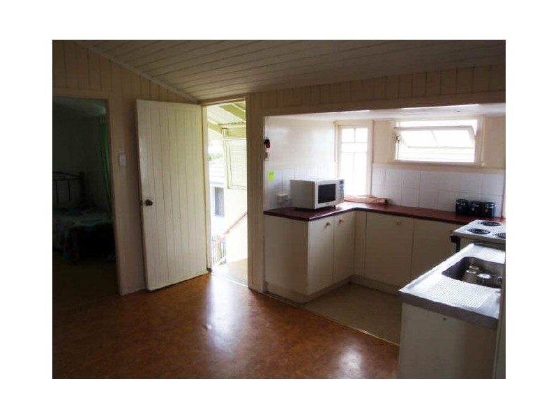 77 Elliott Heads Road, Kepnock QLD 4670