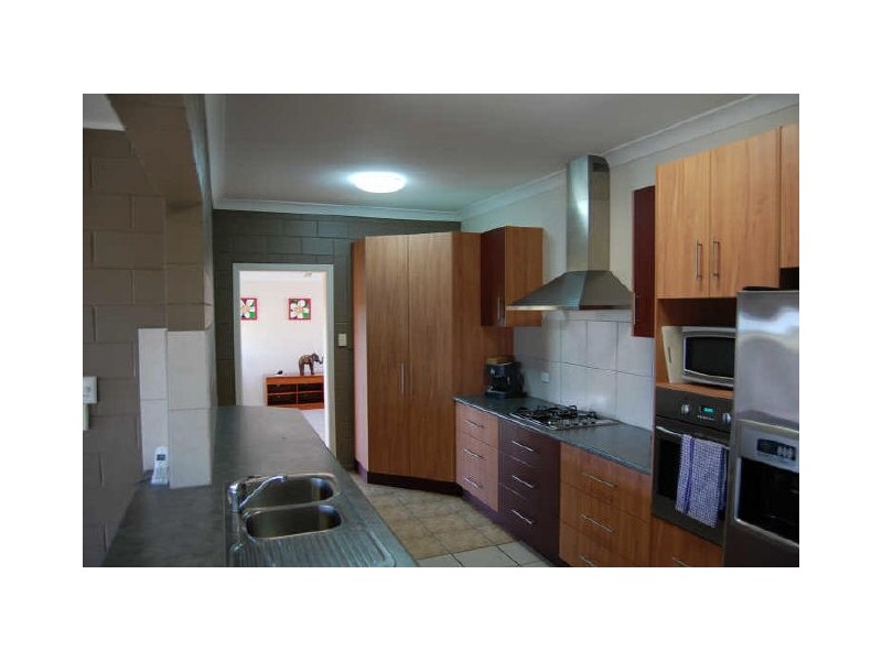 271 Tantitha Road, Gooburrum QLD 4670