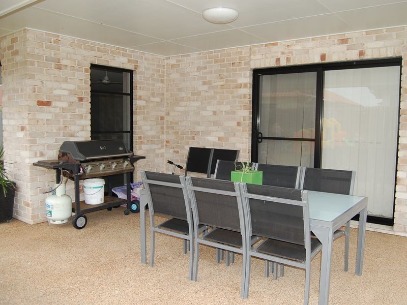 7 Toppers Drive, Coral Cove QLD 4670