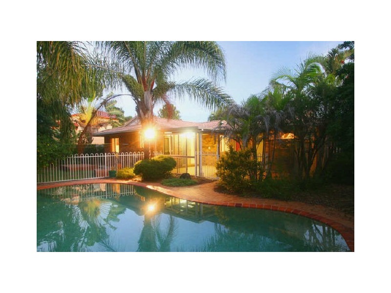 8 Tea Tree Court, Moore Park Beach QLD 4670