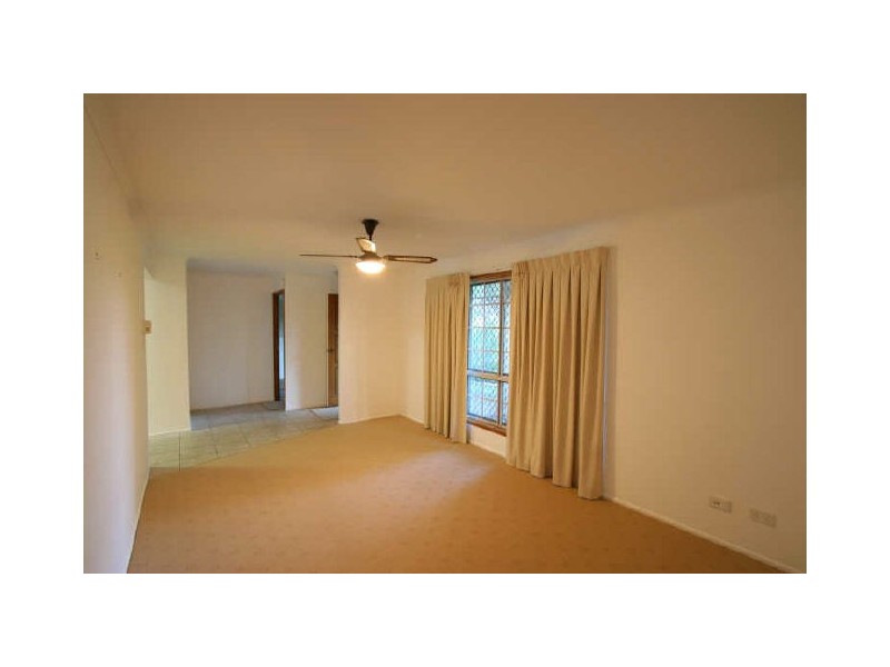8 Tea Tree Court, Moore Park Beach QLD 4670