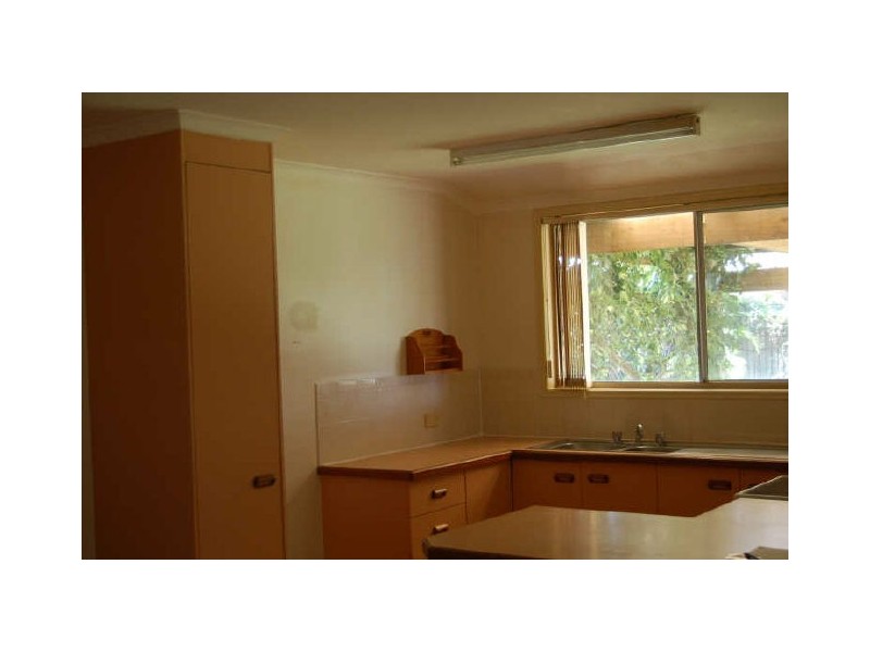 14 Clive Crescent, Kepnock QLD 4670