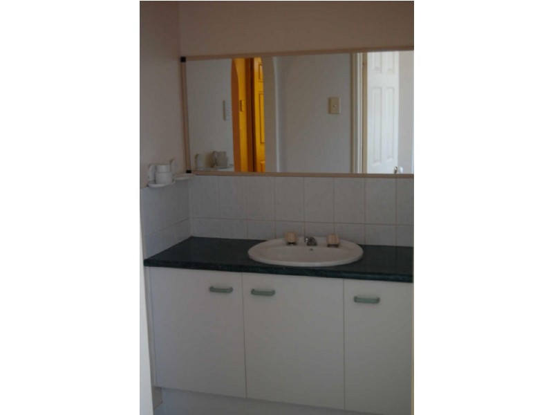 14 Clive Crescent, Kepnock QLD 4670