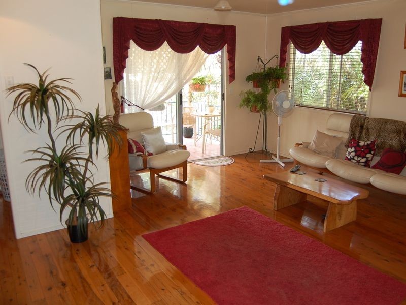 Avenell Heights QLD 4670