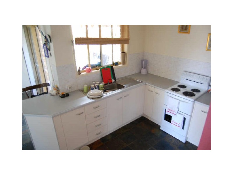 3 Hickman Court, Kalkie QLD 4670