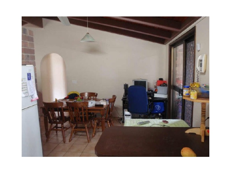 94 Fe Walker Street, Kepnock QLD 4670