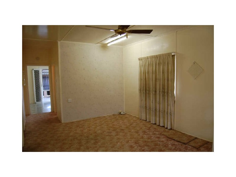 15 Blamey Street, Avenell Heights QLD 4670