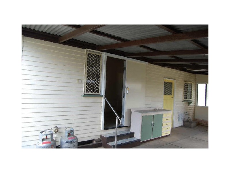15 Blamey Street, Avenell Heights QLD 4670