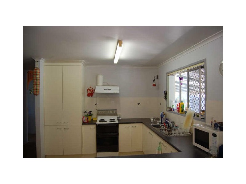 18 Sunset Drive, Thabeban QLD 4670