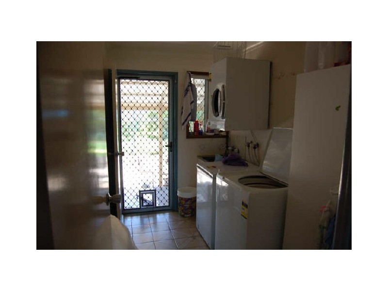 18 Sunset Drive, Thabeban QLD 4670