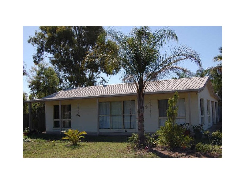 9 Hibiscus Avenue, Moore Park Beach QLD 4670