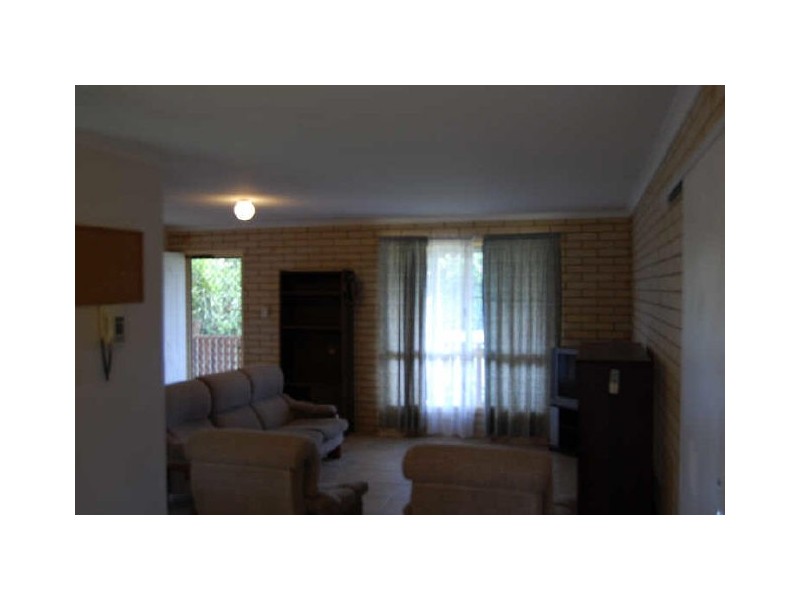 35 Shell Street, Burnett Heads QLD 4670
