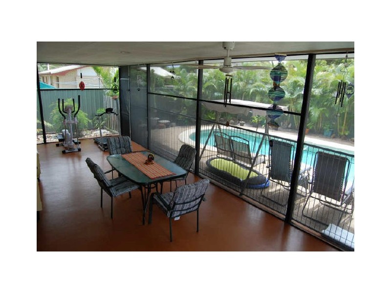 19 Strathdee Avenue, Bundaberg South QLD 4670