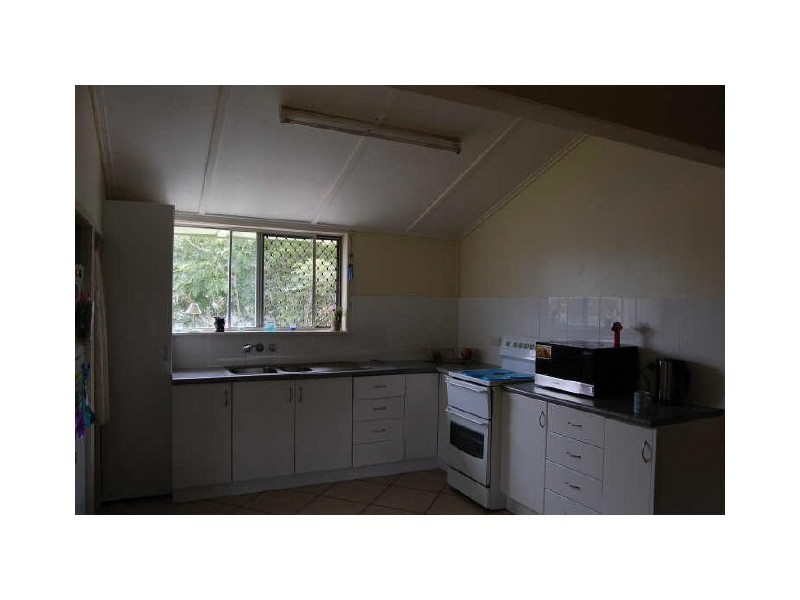 30 Collins Street, Bundaberg East QLD 4670