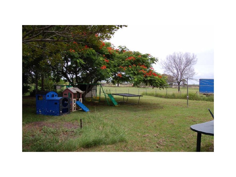 30 Collins Street, Bundaberg East QLD 4670