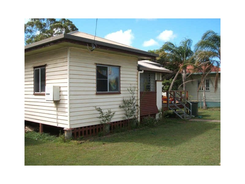 4 Collins Street, Bundaberg East QLD 4670