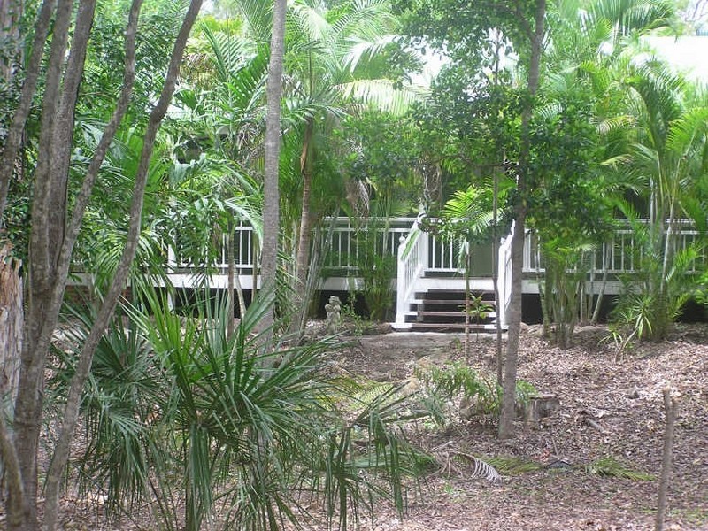 Moore Park Beach QLD 4670