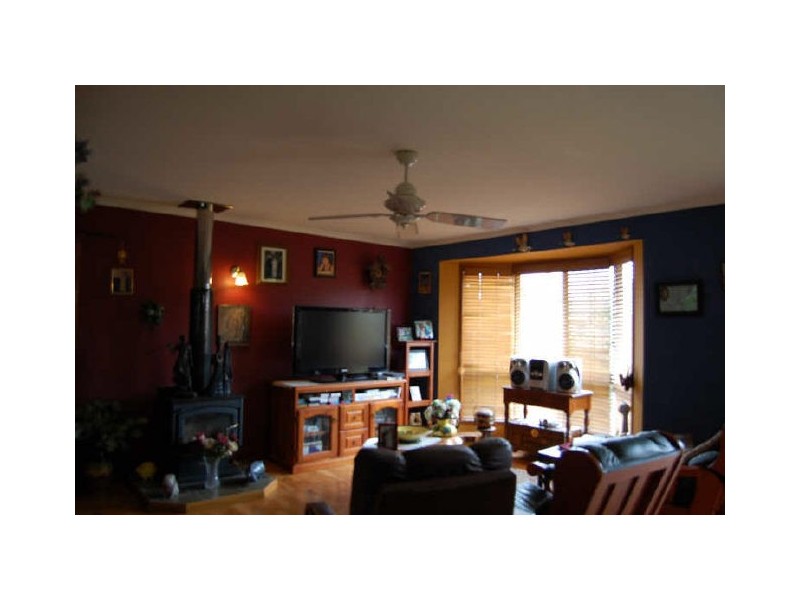 60 Cortes Drive, Thabeban QLD 4670