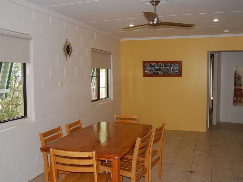 22 Palm Court, Moore Park Beach QLD 4670