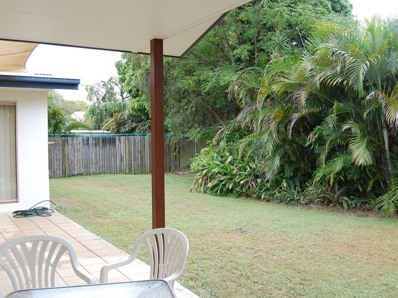 22 Palm Court, Moore Park Beach QLD 4670