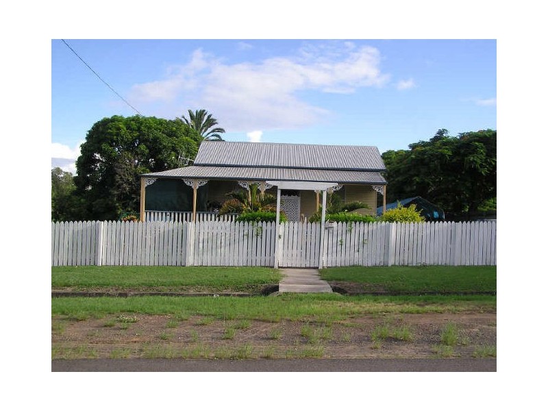 2 Cathcart Street, Bundaberg South QLD 4670