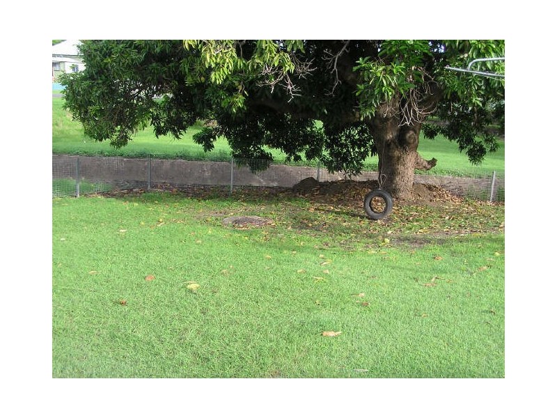 2 Cathcart Street, Bundaberg South QLD 4670