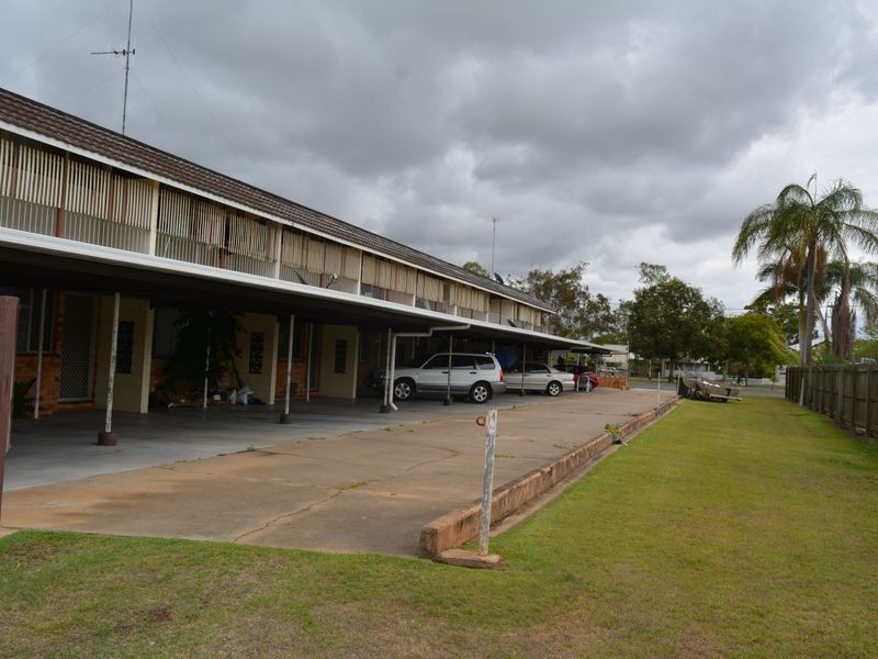 4/8 Avoca Street, Bundaberg West QLD 4670