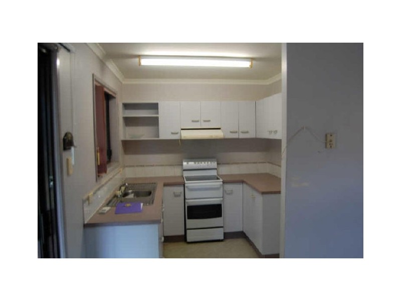 73 Dawn Parade, Thabeban QLD 4670