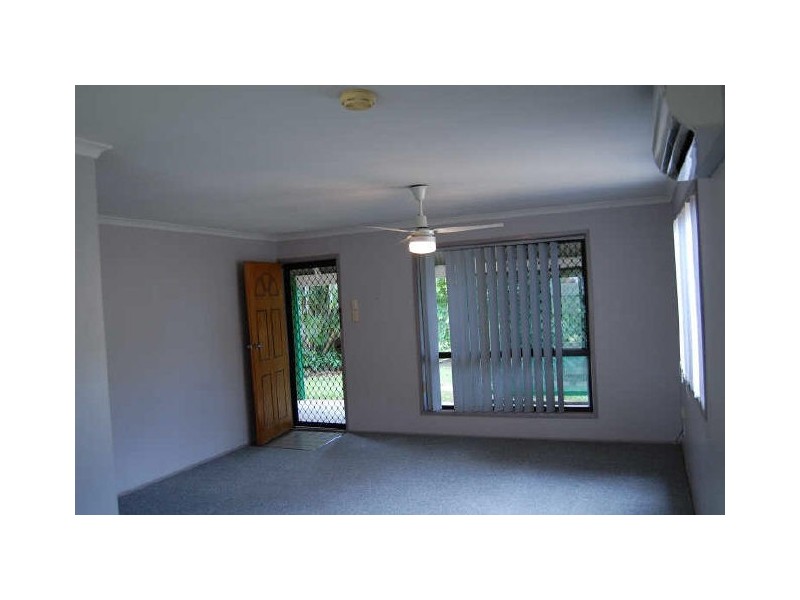73 Dawn Parade, Thabeban QLD 4670