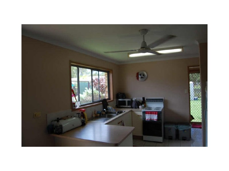 86 Clearview Avenue, Thabeban QLD 4670