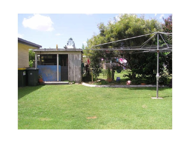 121 Sims Road, Avenell Heights QLD 4670