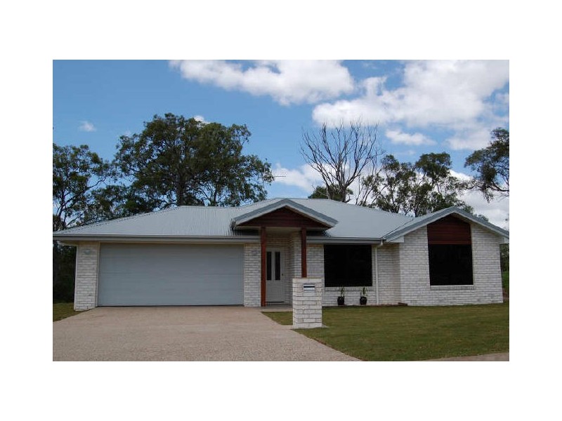 16 Green Avenue, Branyan QLD 4670