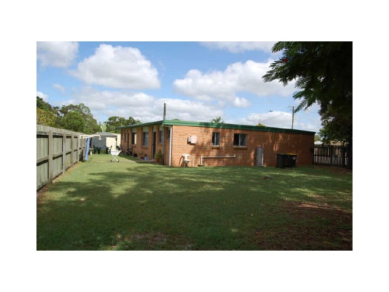 1 & 2/14 Crane Street, Kepnock QLD 4670