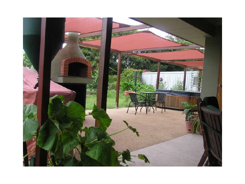 24 Sharon Road, Sharon QLD 4670