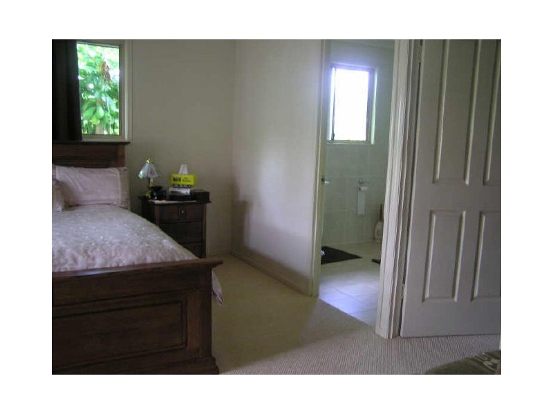 24 Sharon Road, Sharon QLD 4670