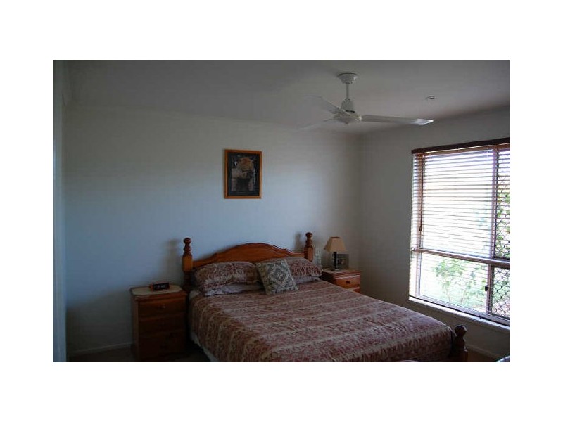11 Pinnacle Court, Avoca QLD 4670