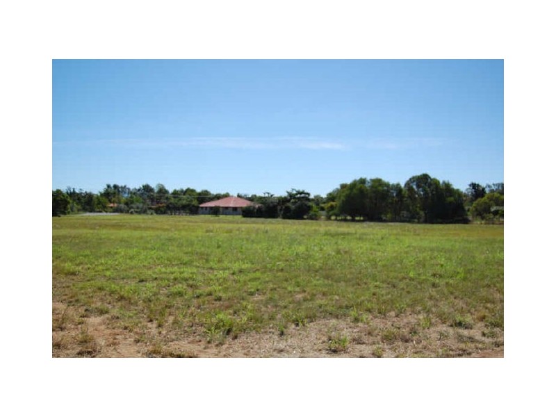1 Treviso Street, Gooburrum QLD 4670