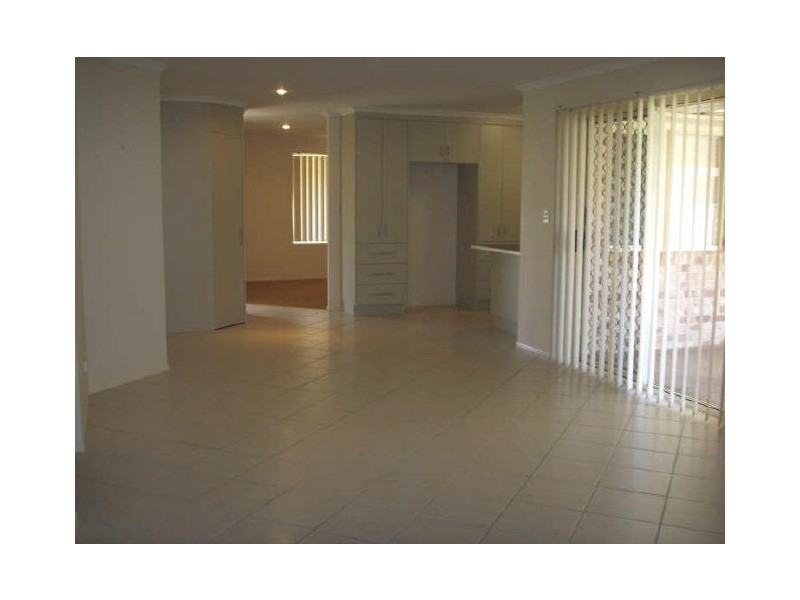 63 Searle Street, Thabeban QLD 4670