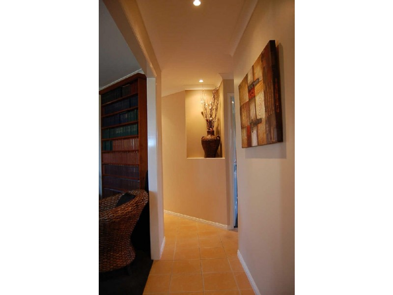 6 The Strand East, Thabeban QLD 4670