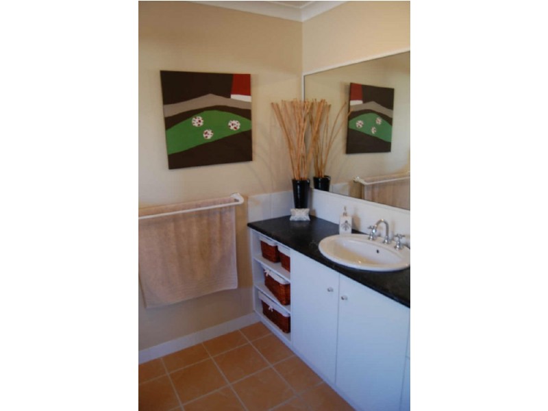 6 The Strand East, Thabeban QLD 4670